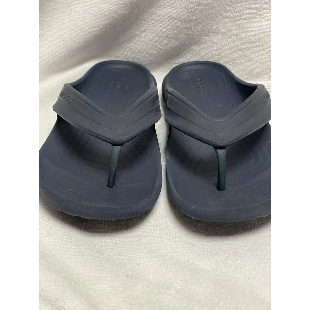 CROCS product pair